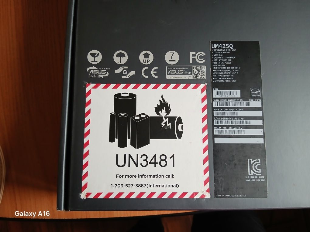 Ноутбук  asus  новый