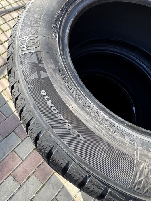 Anvelope 225 60 16 iarna noi