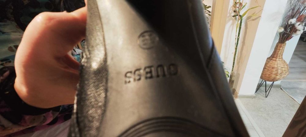 "Guess" ботуши, естествена кожа