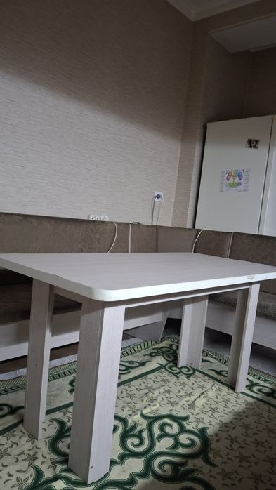 Срочно продаётся кухонный уголок.