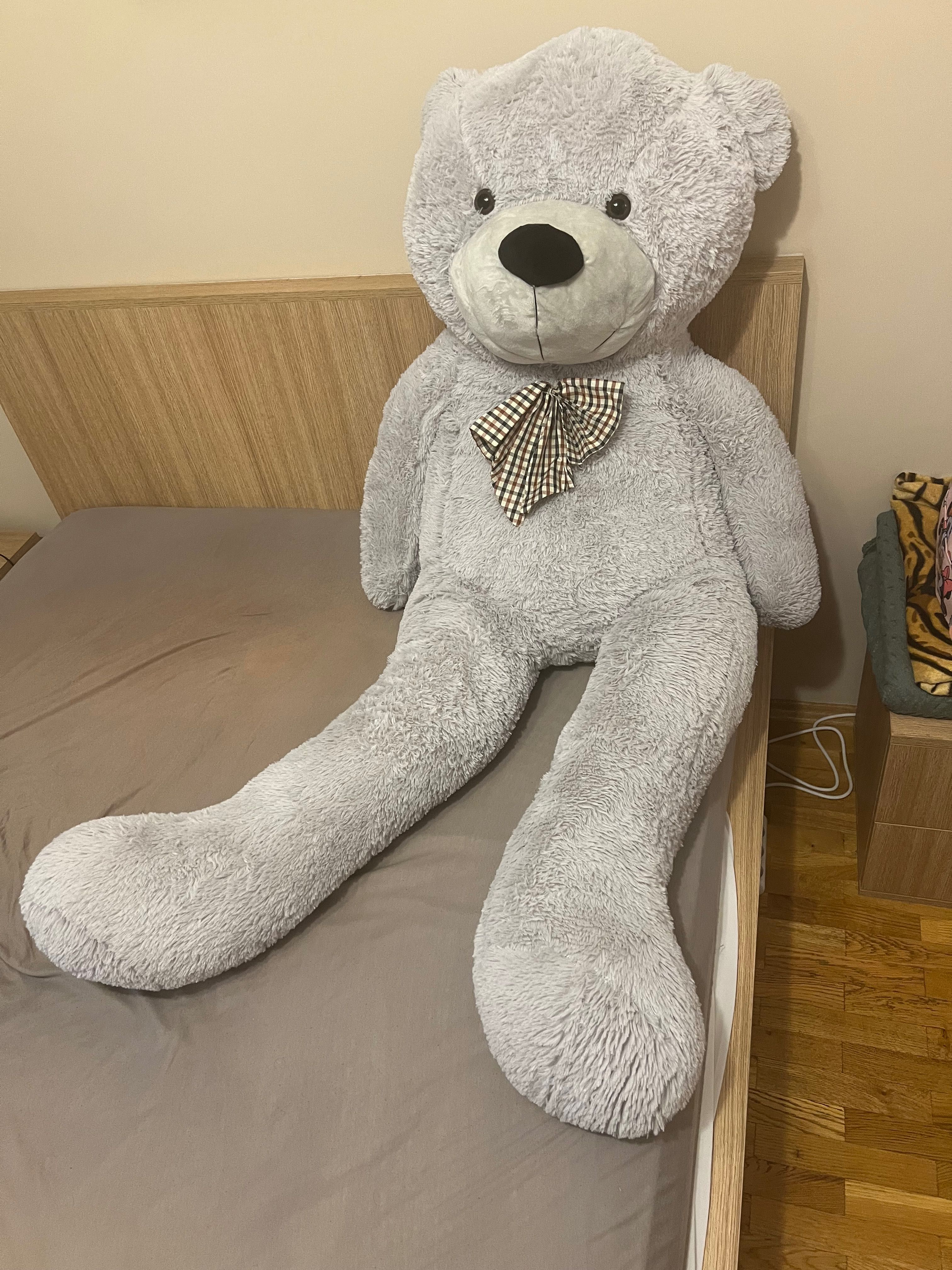 Продавам плюшена играчка