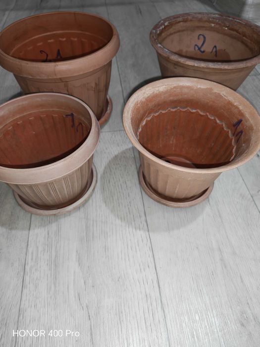 Горшки для цветов