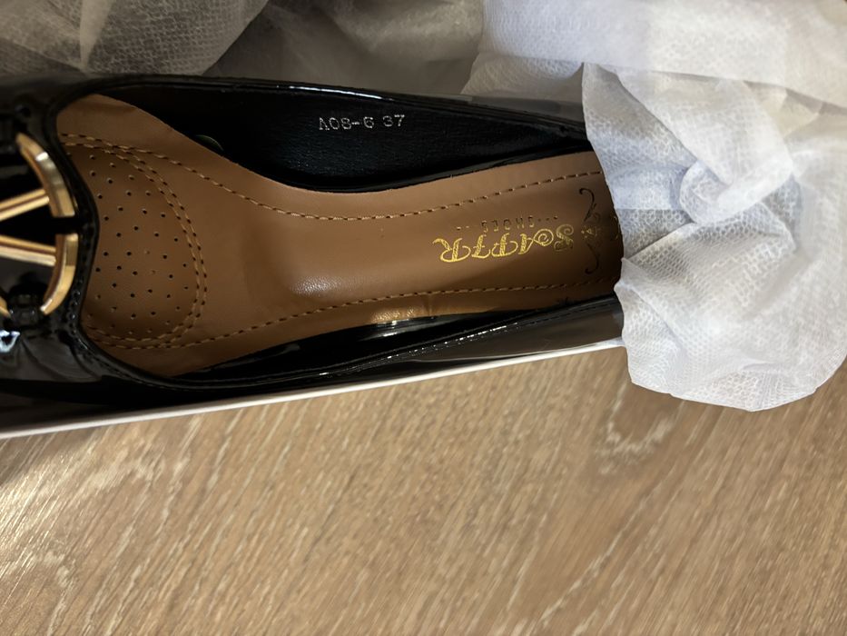 Лакированный туфли