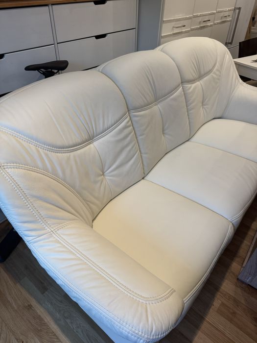 Canapea piele impecabila!!