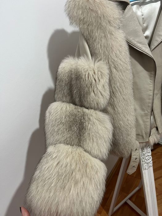 Haina din piele și blana naturală