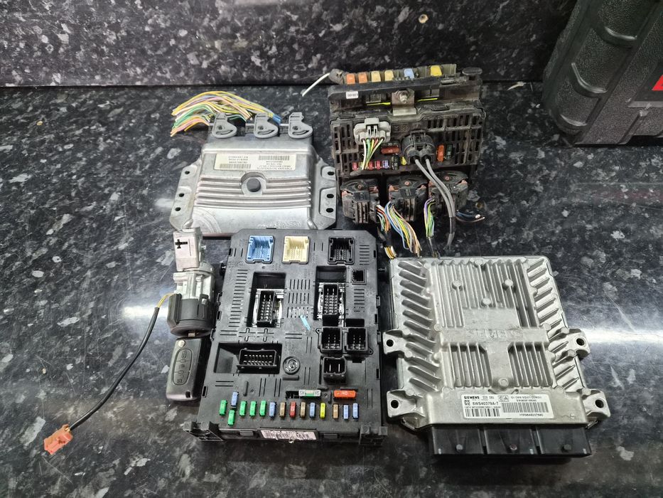 Kit pornire Peugeot 407 coupe 2.7 HDI