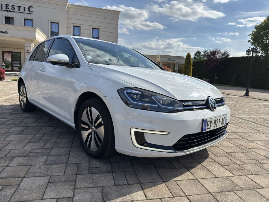Volkswagen E-GOLF Full Electric 136 CP  35,8 kWh