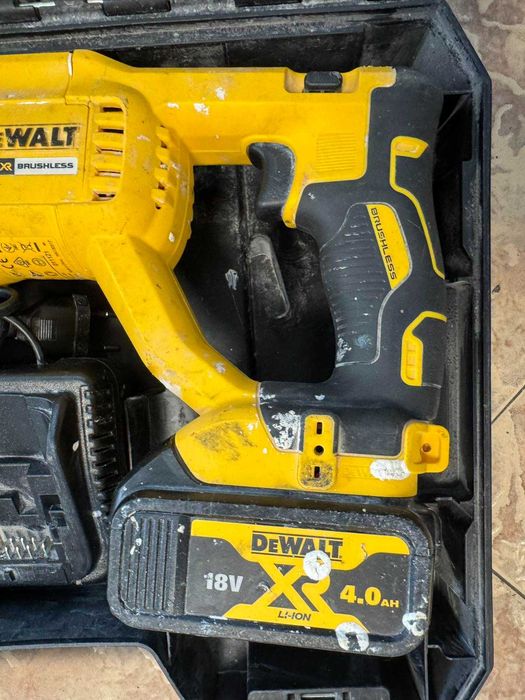 Акумулаторен перфоратор DeWALT DCH133