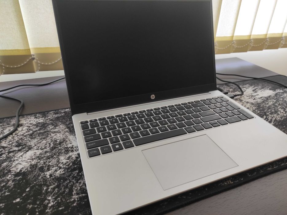 Лаптоп HP 250 G10