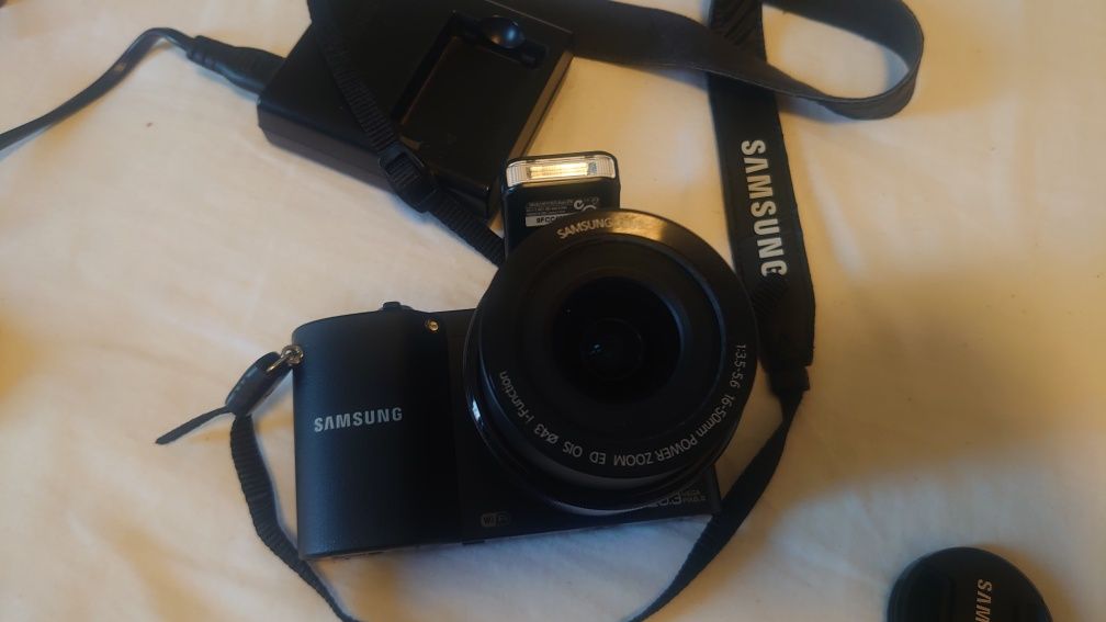 Безогледален фотоапарат Samsung NX 1000
