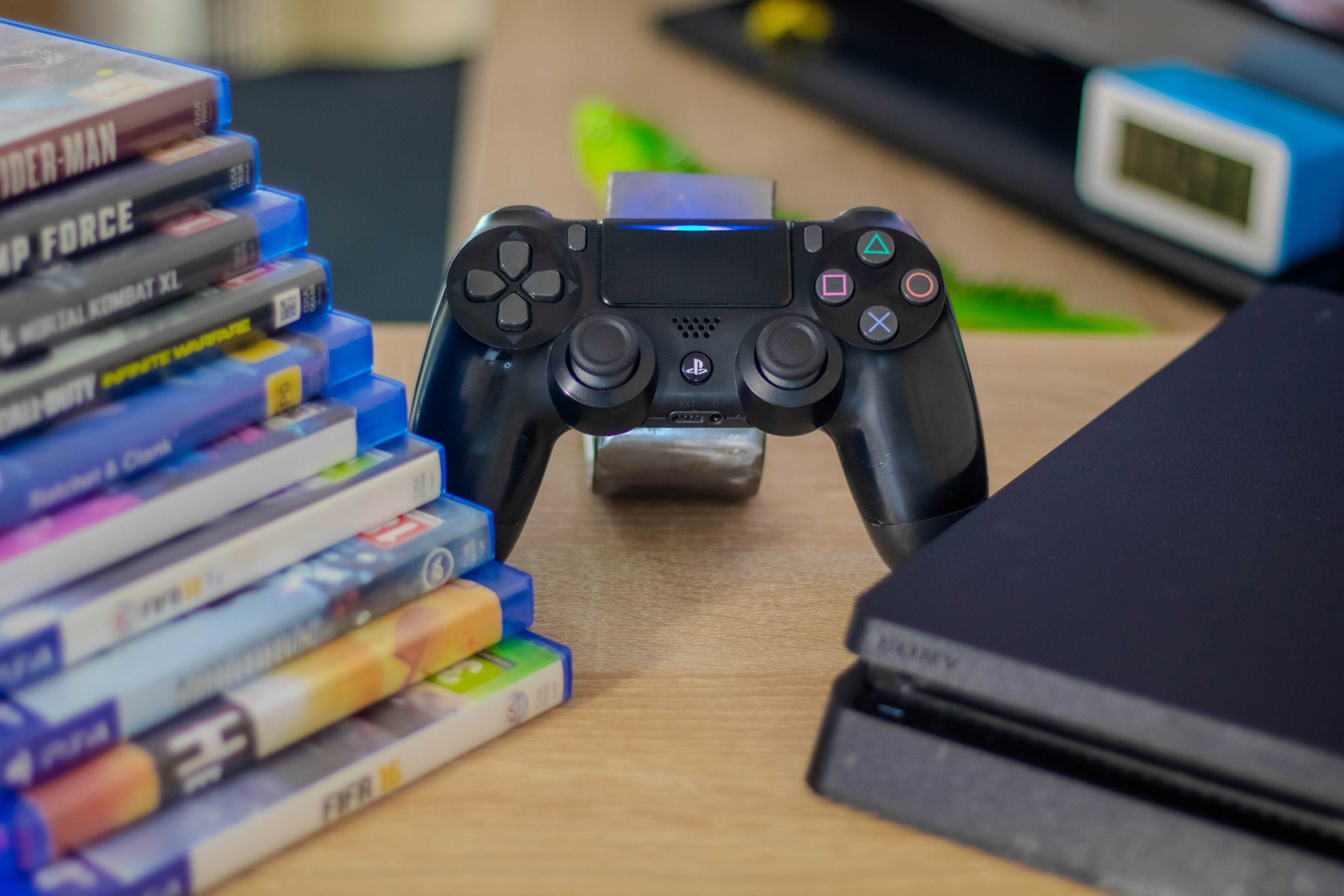 Ps 4 PlayStation 4 Slim SSD 480GB + 10 Jocuri |Stare excelentă