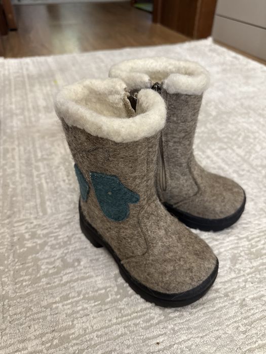 Продаю валенки детские
