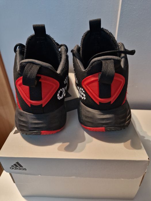 Маратонки за баскетбол Adidas н.40