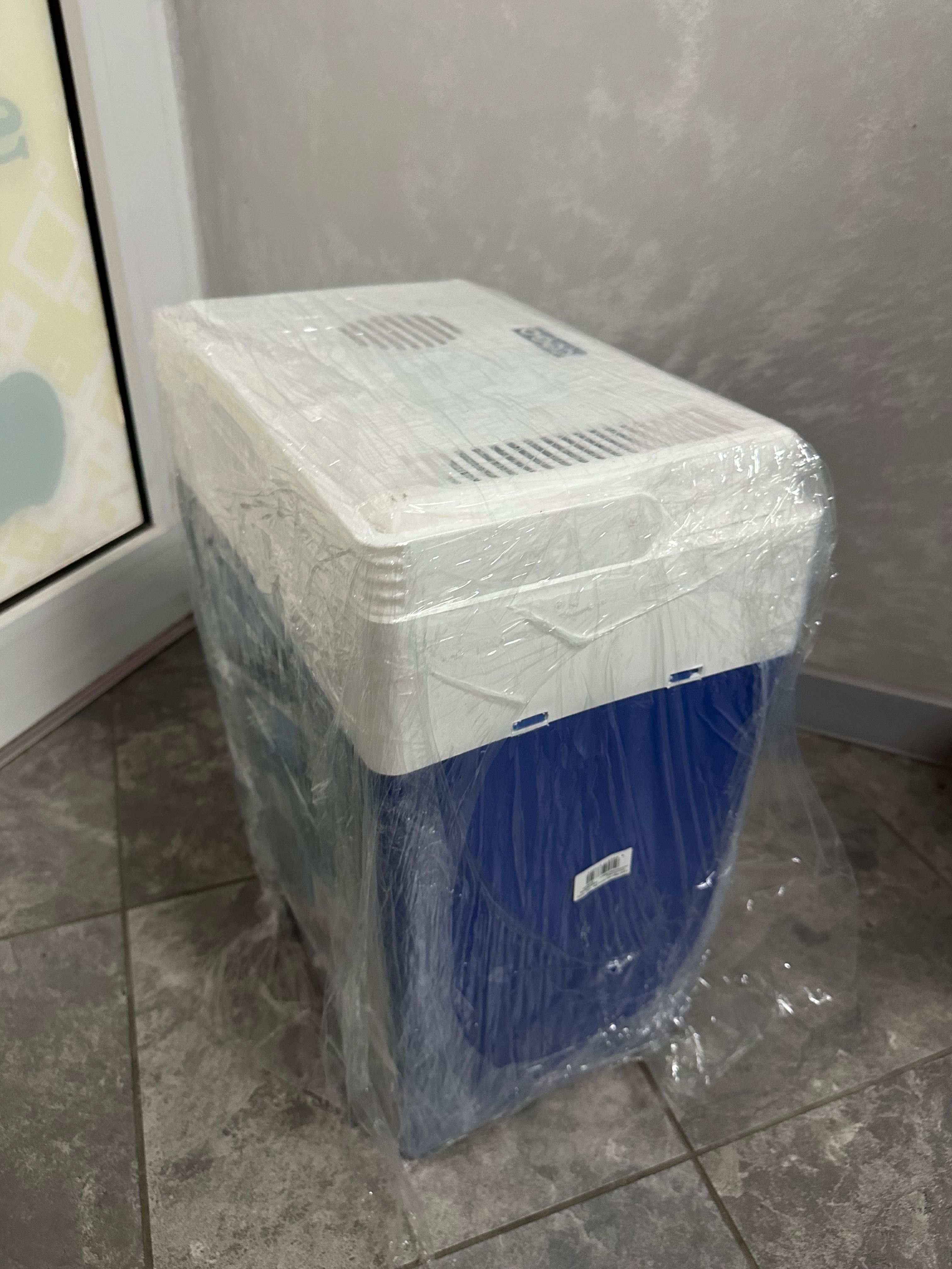 Хладилни чанти - НОВИ! - 220v 12V Студено 30л, 220v 12V