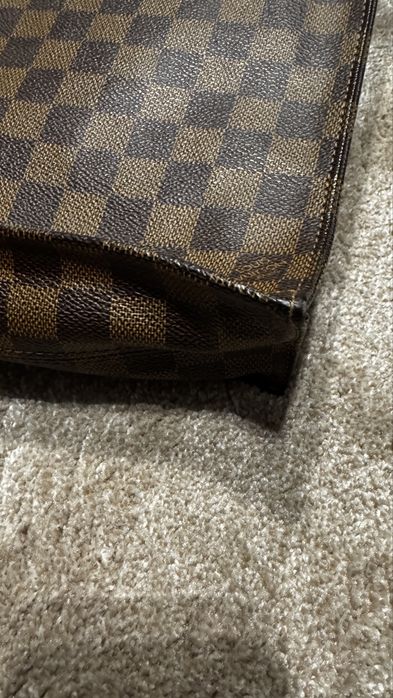 LV оригинална чанта