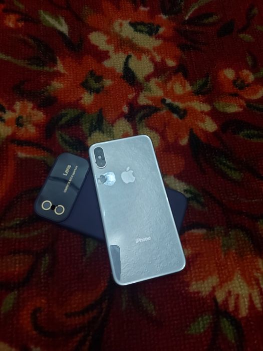 Продам айфон х.   X