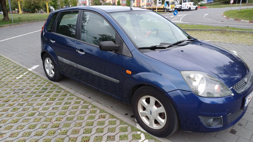 Vând Ford Fiesta (mk.6)  1.3 benzină  - model 2007