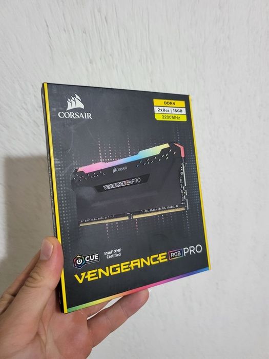 Memorie rami corsair 16gb