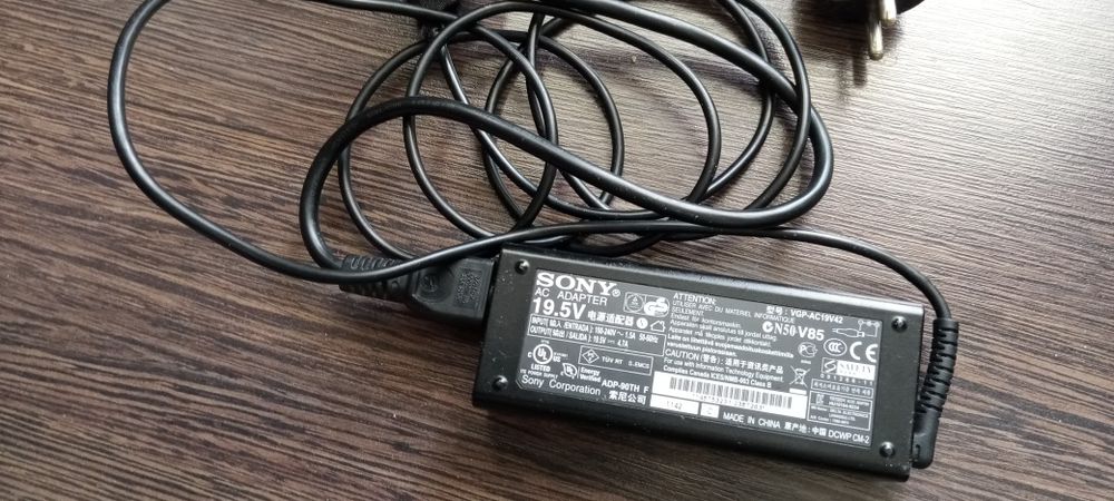 Зарядка для ноутбук Sony оригинал
