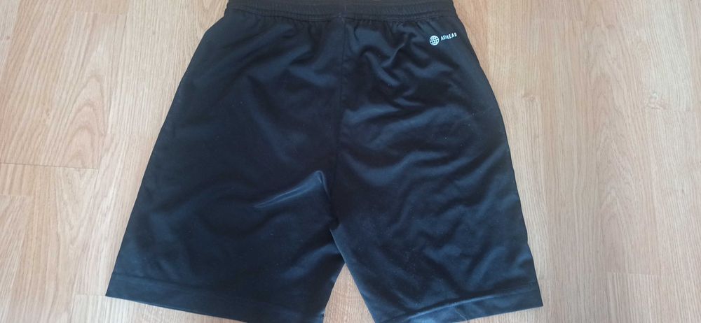 Къси панталонки Adidas