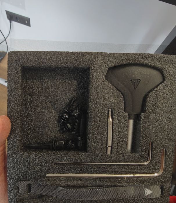 Secretlab MAGNUS PRO и всички Аксесоари - Standing desk