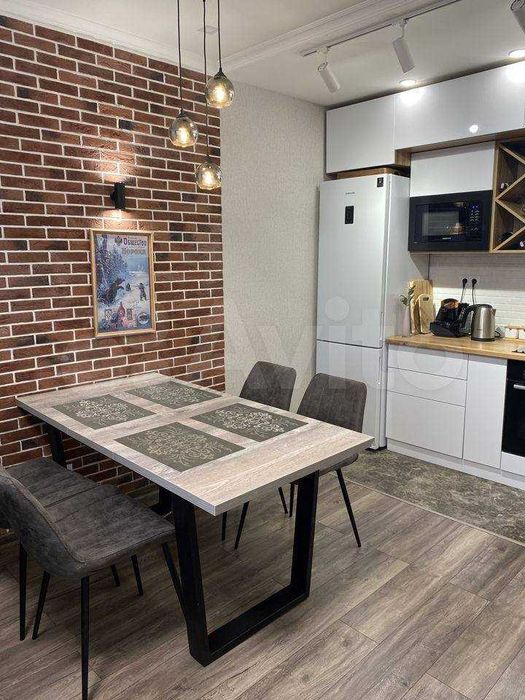 Сдаю 2х ком. 6/9 квартиру на улице Садыка Азимова (Р5)