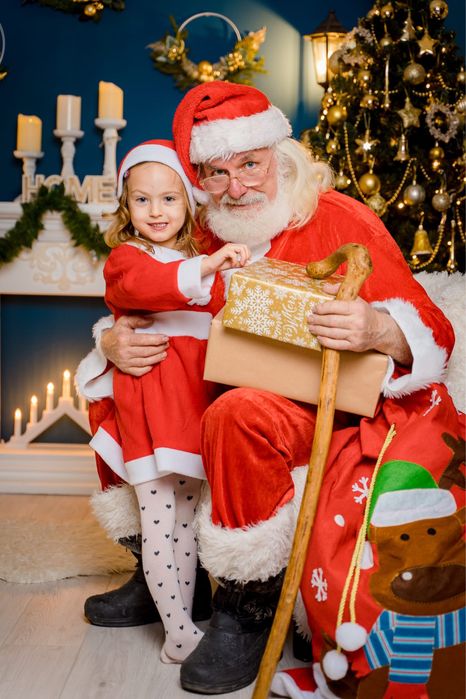 Mos ceaciun cu barba naturala sau artificiala de inchiriat