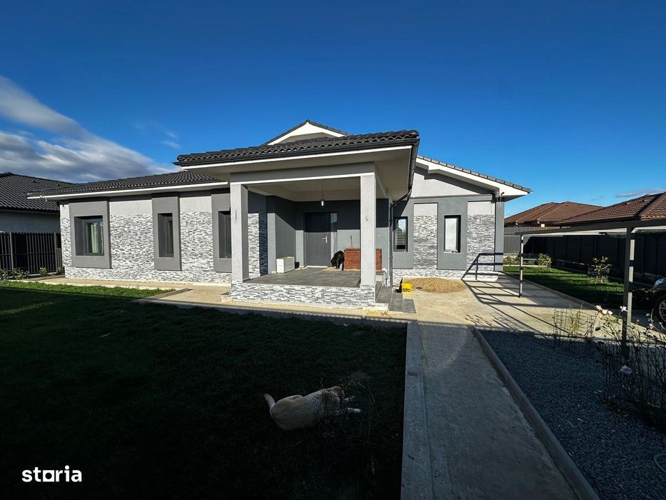 Vand Casa P+Demisol Noua(cartier privat/ satu nou de jos)