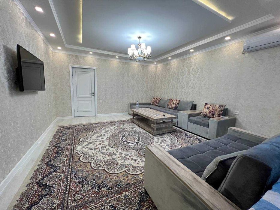 Срочно Продается 2 комнатная 62кв.м квартира в центре города