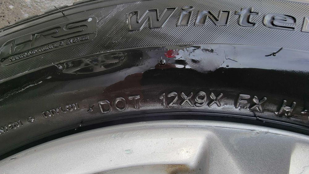 Roti cu anvelope de iarna Hankook. F30