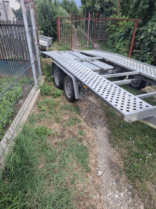 Proprietar vând platforma auto