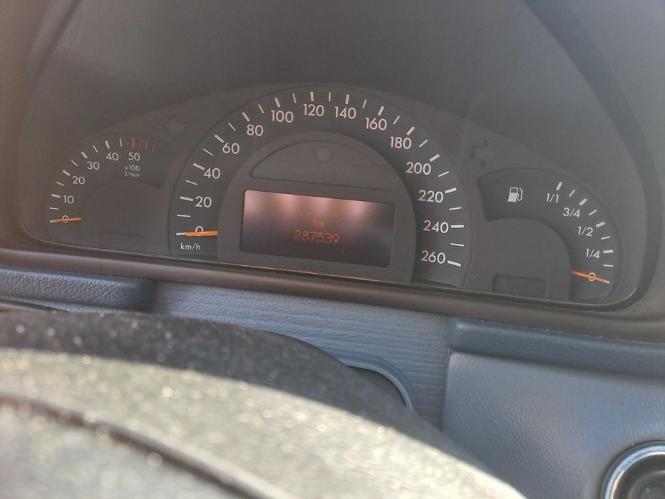 Mercedes C200 / W203 / 2002г/ 116кс