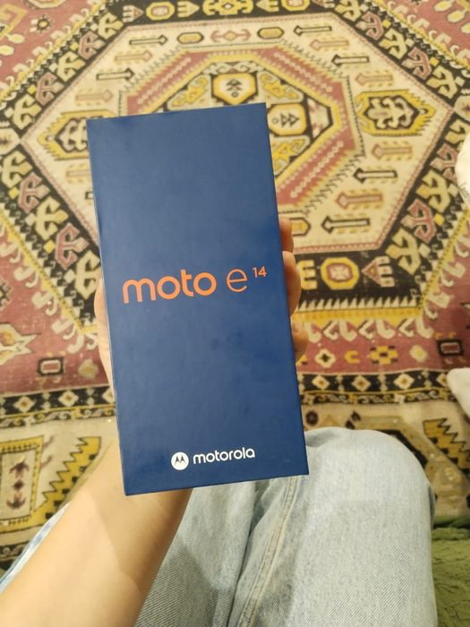 Смартфон Телефон Motorola e14
