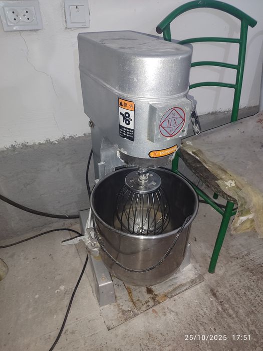 Konditerskiy pech, mishalka, glazurniy linya, shkalad qozon, anjomlar