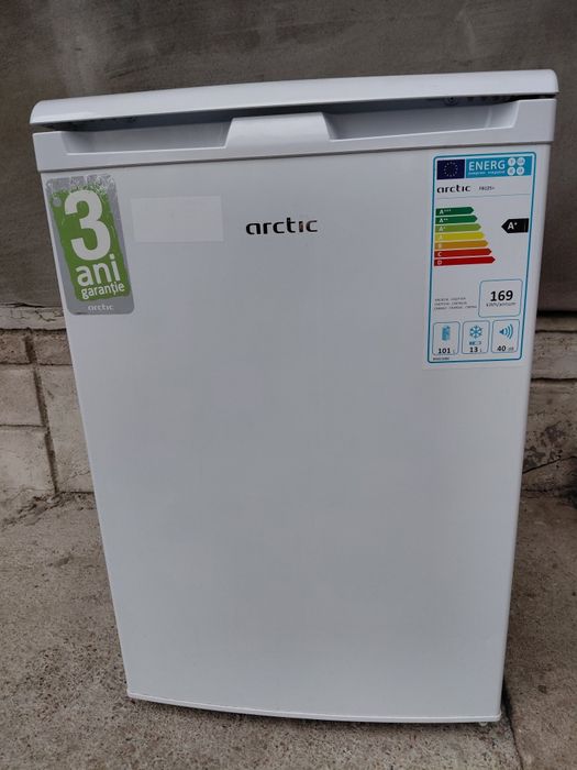Frigider mini artic