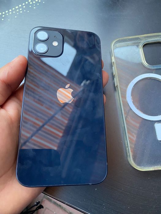 Vand , schimb iphone 12 schimb duar cu alt iphone si dif din partea me
