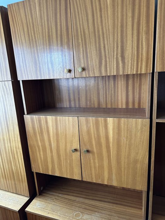 Секции шкафове скрин