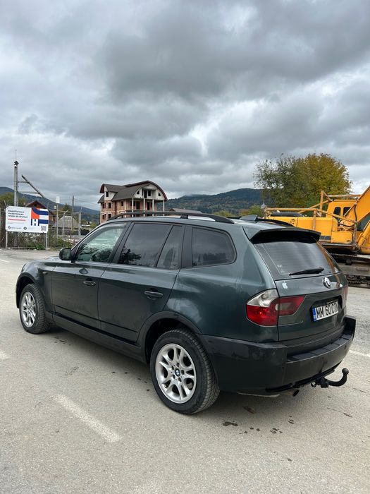Vând BMW x3 ………..