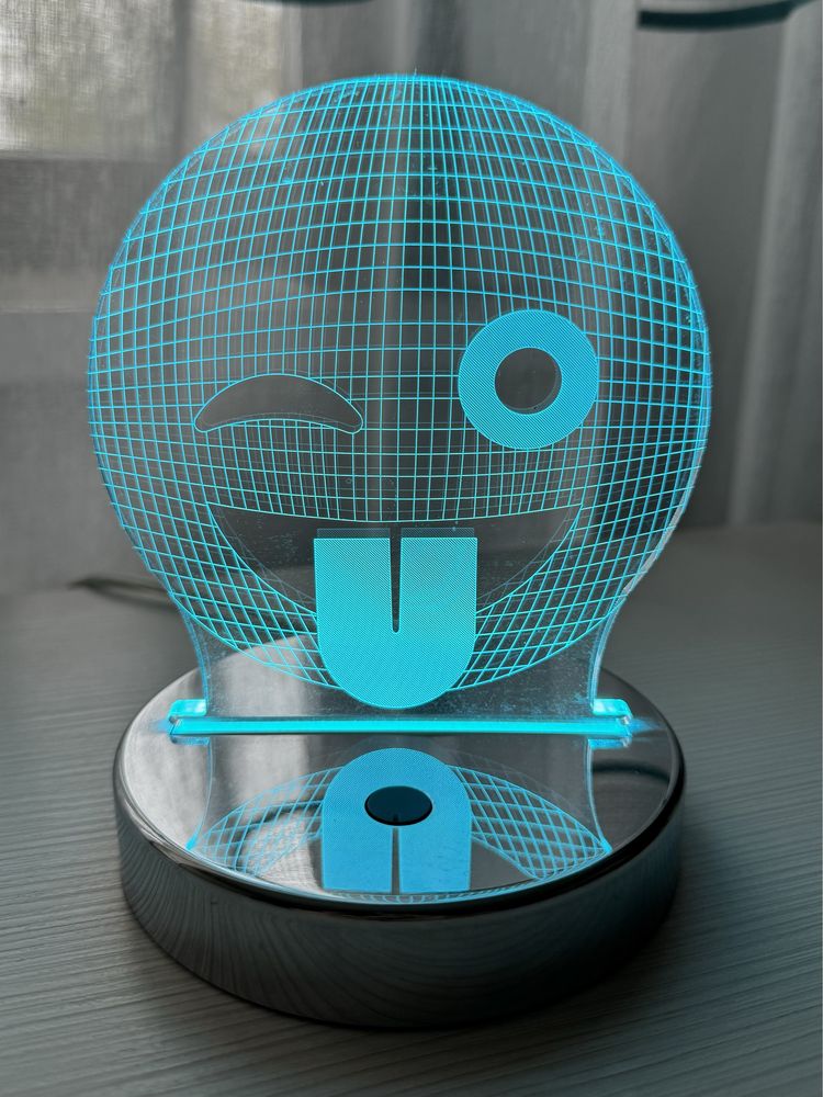 Veioza LED realizata din metal cromat