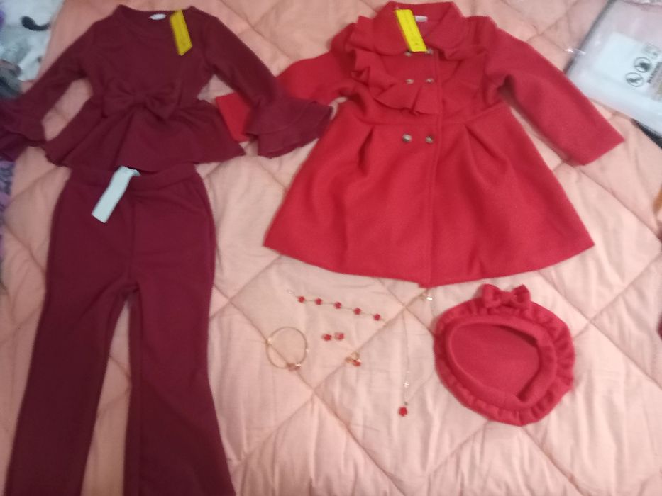 Lot paltonas  boneta și costumas