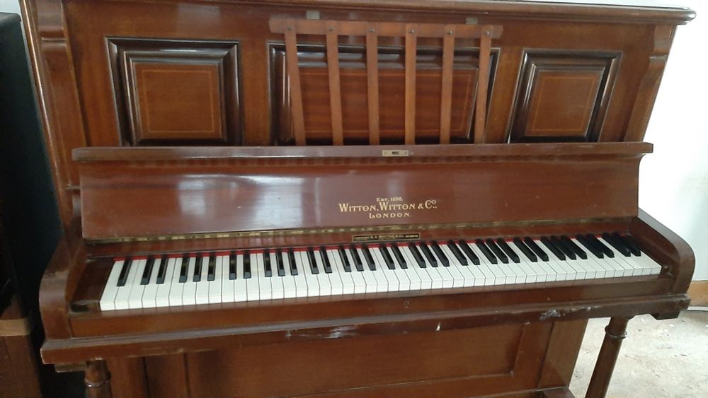 Pian vechi de colectie de aproape 200 ani vechime anul 1838