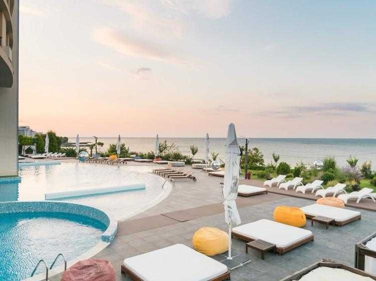 Продава се Тристаен апартамент в Свети Влас - 138 кв.м за 1993 €/кв.м - Снимка #9