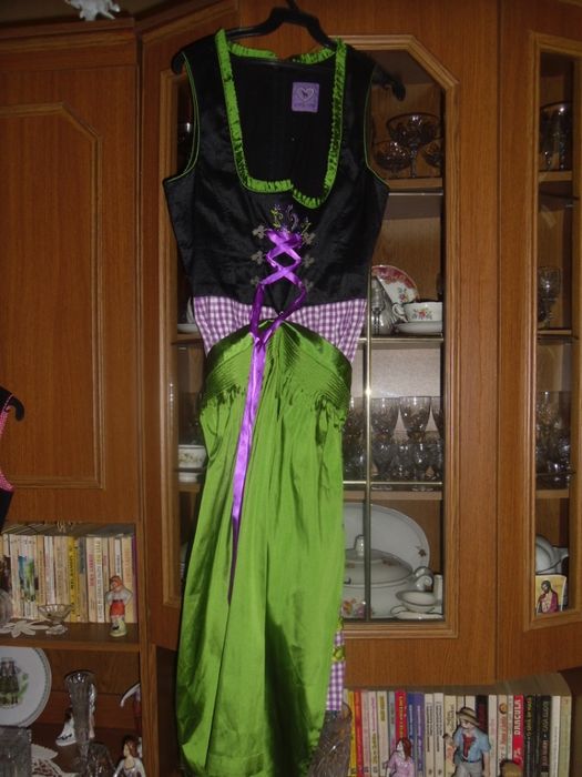 port popular sasesc,autentic