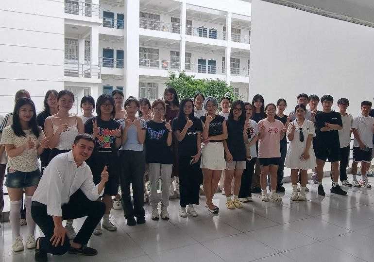 Online / onlayn Ingliz tili / онлайн инглиз тили ўқитувчи  380.000 сум