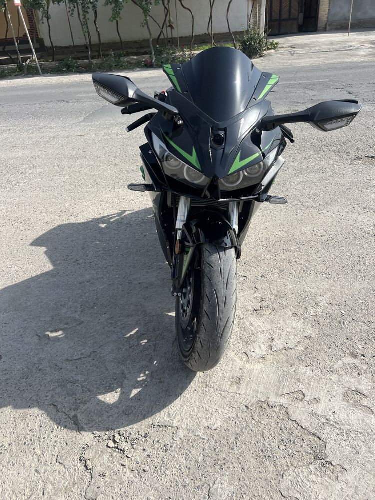 Kawasaki 500RR 2025