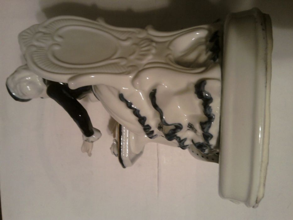 Doamne servind ceaiul bibelou vintage portelan alb cobalt aur coloidal