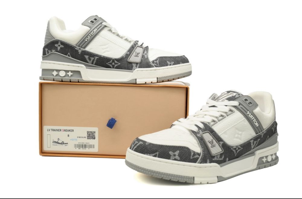 Louis Vuitto frosted Green