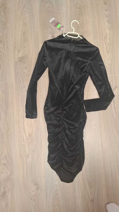 Rochie neagra elegantă