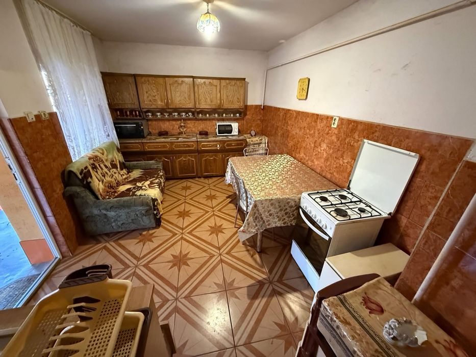 Ofer spre Vanzare Casa 4 camere 2 fronturi la doua strazi zona Unio