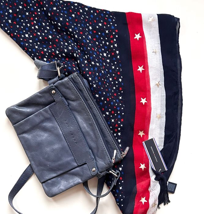 Tommy Hilfiger нов кокетен звезден шал